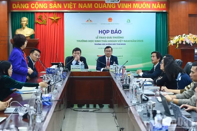 Bộ Nông nghiệp và Môi trường tổ chức họp báo công bố Lễ trao giải Giải thưởng Trường học sinh thái ASEAN Việt Nam năm 2025.