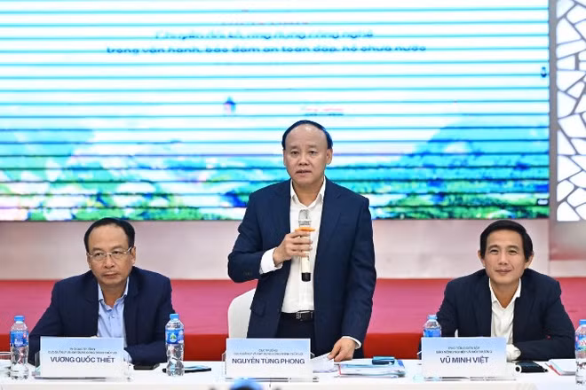 Diễn đàn “Chuyển đổi số, ứng dụng công nghệ trong vận hành, bảo đảm an toàn đập, hồ chứa nước”.