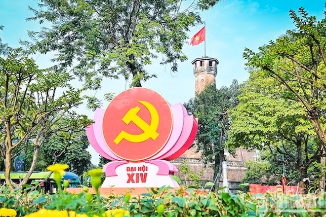 Thủ đô Hà Nội sẽ phát huy vai trò đầu tàu, tạo nền tảng và động lực cho sự phát triển của đất nước trong kỷ nguyên mới. (Ảnh: Bảo Long)