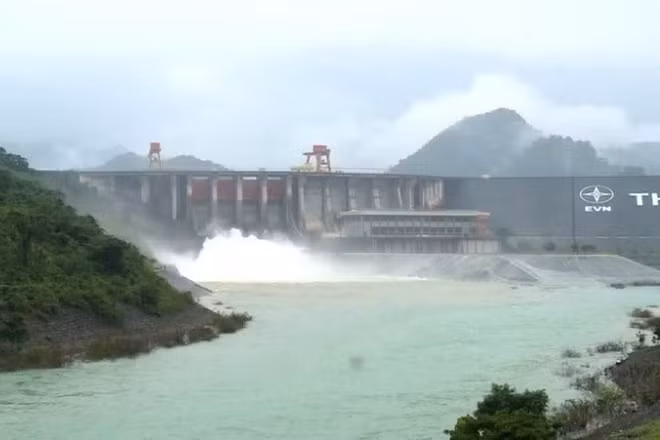 Bộ Nông nghiệp và Môi trường ban hành công điện yêu cầu đóng một cửa xả đáy hồ thủy điện Tuyên Quang vào 8 giờ ngày 9/8. (Ảnh minh họa: Báo Nhân Dân)