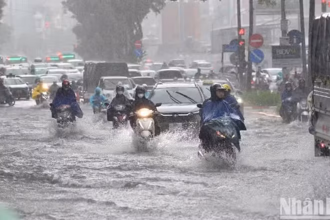 Bắc Bộ và từ Thanh Hóa đến Hà Tĩnh dự báo có mưa vừa, mưa to và dông, cục bộ có nơi mưa rất to từ đêm 17/8 đến ngày 21/8.
