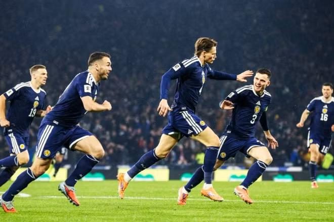 Sự gắn kết và tinh thần tập thể là thứ vũ khí lớn nhất của tuyển Scotland trước thử thách mang tên Brazil. (Ảnh: FIFA)