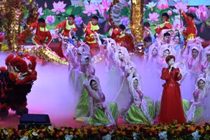 Các chương trình mang đậm bản sắc văn hóa luôn thu hút đông đảo người xem trên nền tảng số. (Ảnh: KHÁNH AN)