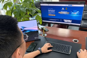 Hợp đồng lao động điện tử được kỳ vọng trở thành mắt xích quan trọng trong số hóa quản trị nhân sự. (Ảnh: ÁNH HỒNG)