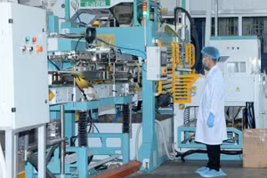 Dây chuyền chế biến gạo của Công ty TNHH Lúa gạo Việt Nam (Vinarice). (Ảnh: ĐỨC AN)