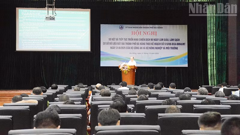 Đà Nẵng triển khai chiến dịch 90 ngày làm giàu, làm sạch cơ sở dữ liệu đất đai.