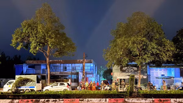 Công an phong tỏa hiện trường vụ án mạng tại xã Phước Hải, Thành phố Hồ Chí Minh tối 13/9. (Ảnh: Lê Đình Thìn) 