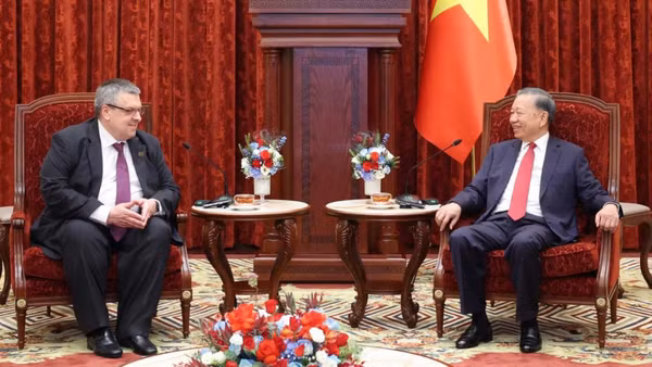 Quan hệ Việt Nam-Liên bang Nga tiếp tục phát triển mạnh mẽ, vì lợi ích của nhân dân hai nước, vì hòa bình, hợp tác của khu vực và thế giới