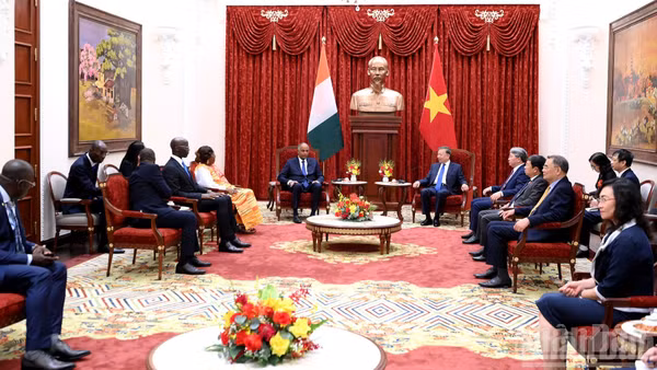Quang cảnh cuộc tiếp Chủ tịch Quốc hội Bờ Biển Ngà Patrick Achi, tại Bắc Bộ Phủ, ngày 24/8/2026. (Ảnh: ĐĂNG KHOA)