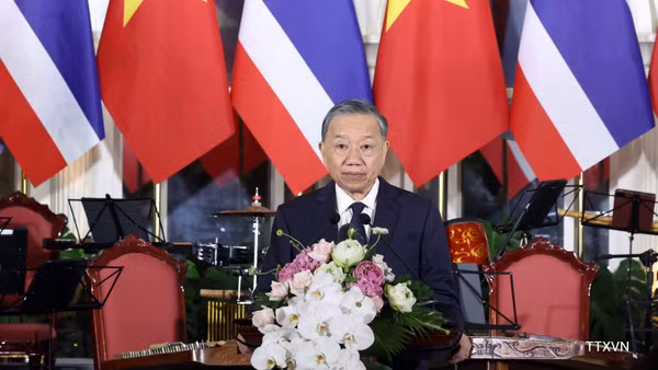 Tổng Bí thư, Chủ tịch nước Tô Lâm phát biểu tại tiệc chiêu đãi Nhà vua Vương quốc Thái Lan Maha Vajiralongkorn Phra Vajiraklaochaoyuhua và Hoàng hậu cùng Đoàn đại biểu Hoàng gia Thái Lan. (Ảnh: TTXVN)