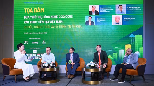 Các đại biểu tham gia thảo luận tại hội thảo. (Ảnh: ANH HOÀNG)