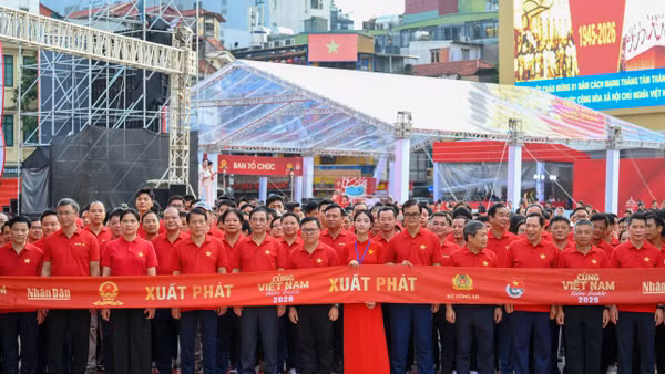 [Video] Những bước chân đầu tiên của "Cùng Việt Nam tiến bước" 2026 