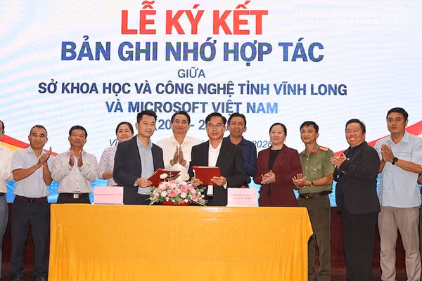 Nghi thức lễ ký kết. (Ảnh: BÁ DŨNG)