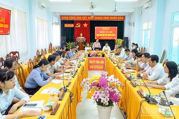 Quang cảnh hội nghị giao ban báo chí. (Ảnh: BÁ DŨNG)