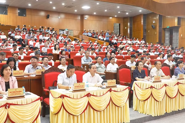 Các đại biểu tại điểm cầu chính tỉnh Bắc Ninh. (Ảnh: A.T)