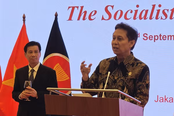 Bộ trưởng Y tế Indonesia Budi Gunadi Sadikin chúc mừng Chính phủ và nhân dân Việt Nam nhân dịp kỷ niệm 81 năm Quốc khánh. Ảnh: TTXVN.