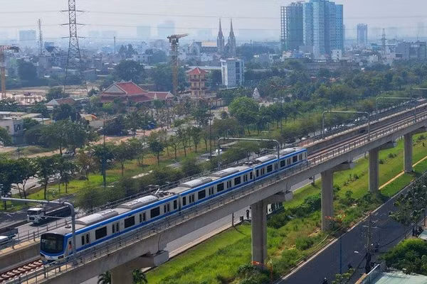 Đoàn tàu Metro số 1.