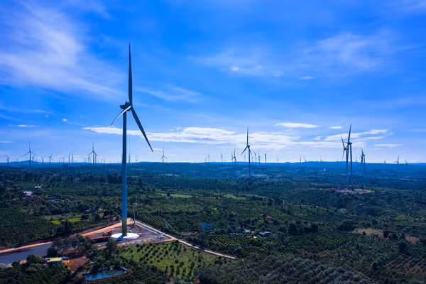 Nhà máy điện gió Đình Lập 5 có công suất thiết kế 100 MW, tổng vốn đầu tư 4.079,5 tỷ đồng, dự kiến vận hành từ quý IV/2028. 