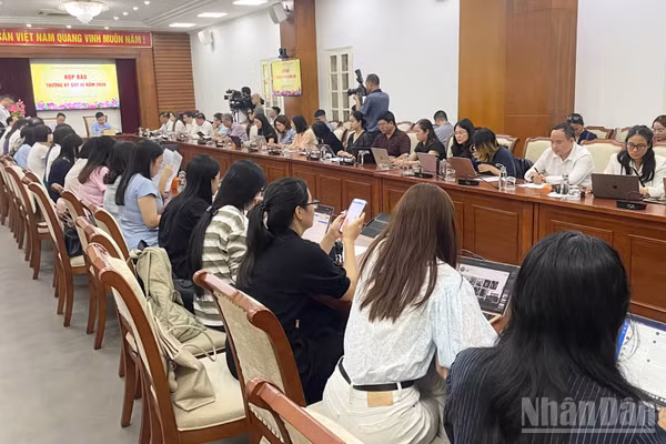 Quang cảnh họp báo thường kỳ quý III-2026 tại trụ sở Bộ Văn hóa, Thể thao và Du lịch. (Ảnh: NGỌC LIÊN) 