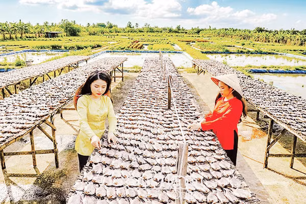 Sản phẩm OCOP Cà Mau khẳng định thương hiệu. Ảnh: BCM
