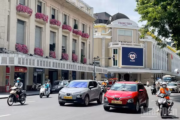 Dự báo khu vực Hà Nội ngày nắng, chiều tối và đêm có mưa rào và dông vài nơi. (Ảnh minh họa: Đ.T)