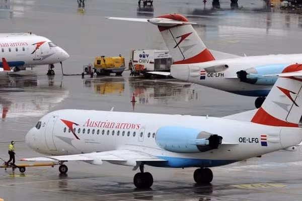 Máy bay Austrian Airlines bị đe dọa đánh bom, buộc phải hạ cánh xuống Bulgaria
