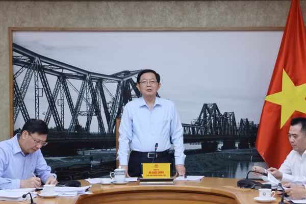 Phó Thủ tướng Hồ Quốc Dũng phát biểu chỉ đạo. (Ảnh: TTXVN)