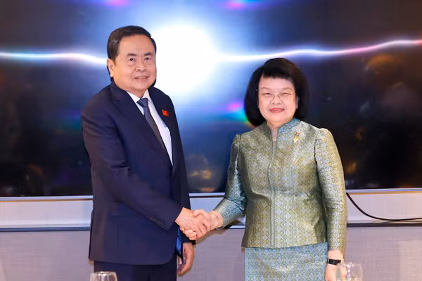 Chủ tịch Quốc hội Trần Thanh Mẫn gặp Chủ tịch Quốc hội Campuchia Samdech Maha Rathsaphethika Thipadei Khuon Sudary. Ảnh: Doãn Tấn – TTXVN