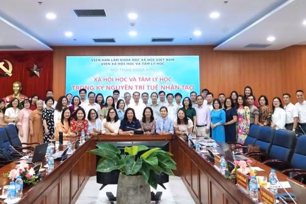 Các đại biểu tham dự hội thảo. (Ảnh: VŨ HỒNG)