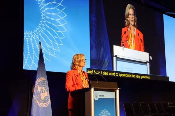 Phát biểu tại sự kiện “Global Dialogue on AI Governance” (ngày 6/7/2026), do Liên hợp quốc khởi động, Tổng thư ký Liên minh Viễn thông Quốc tế (ITU) Doreen Bogdan-Martin nhấn mạnh việc cần có các công cụ quản lý AI. (Ảnh: PV TTXVN tại Thụy Sĩ )