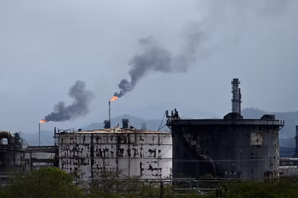 Toàn cảnh Khu liên hợp Công nghiệp Hóa dầu Jose Antonio Anzoategui tại bang Anzoategui, Venezuela. (Ảnh: THX/TTXVN)