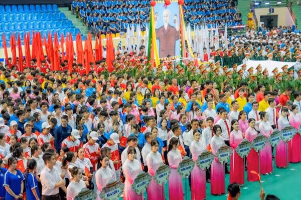 Đại hội Thể dục thể thao thành phố Huế lần thứ X năm 2026 diễn ra trong không khí sôi nổi, hào hứng. (Ảnh: L.Hoàng)