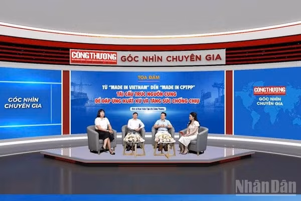 Tọa đàm với chủ đề “Từ “Made in Vietnam” đến “Made in CPTPP”: Tái cấu trúc nguồn cung để đáp ứng xuất xứ và tăng sức chống chịu”. (Ảnh: KIM DUNG)