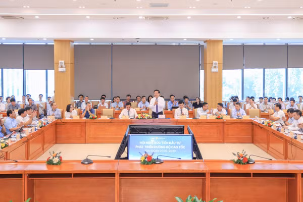 Hội nghị xúc tiến đầu tư phát triển hệ thống đường bộ cao tốc giai đoạn 2026-2030.