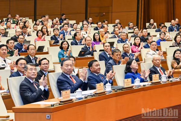 Khai mạc trọng thể Kỳ họp thứ hai, Quốc hội khóa XVI