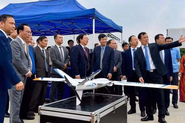 Khánh thành Khu thử nghiệm thiết bị bay không người lái VNU - HTI tại Hòa Lạc