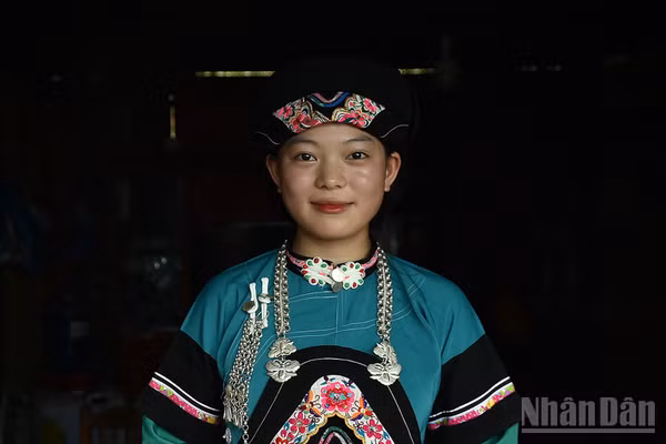 Phụ nữ dân tộc Bố Y tại xã Mường Khương, tỉnh Lào Cai. (Ảnh: VŨ LINH)