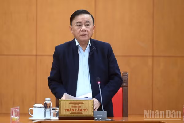 Đồng chí Trần Cẩm Tú, Ủy viên Bộ Chính trị, Thường trực Ban Bí thư. (Ảnh: DUY LINH)