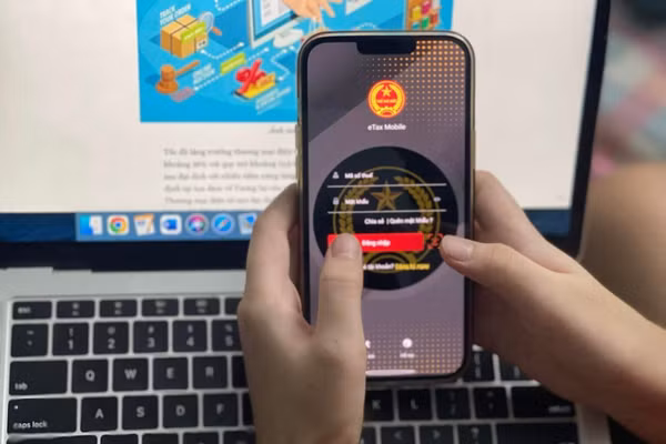 Ứng dụng eTax Mobile hỗ trợ người nộp thuế thực hiện nghĩa vụ thuế trên điện thoại. (Ảnh: M.P)