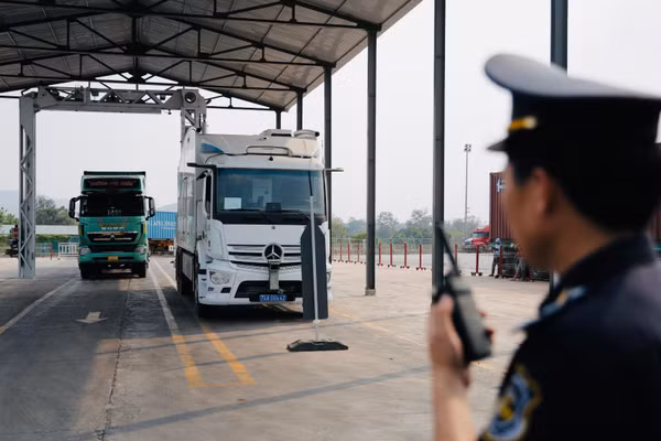 Cải cách thủ tục hải quan góp phần giảm thời gian, chi phí cho doanh nghiệp xuất nhập khẩu. (Ảnh: CHQ)