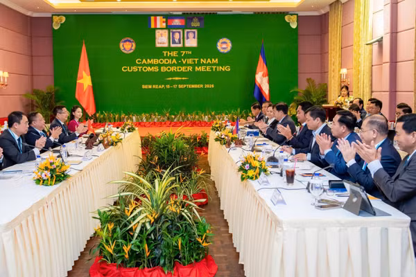 Toàn cảnh Hội nghị Hải quan biên giới Việt Nam-Campuchia lần thứ 7 tổ chức tại tỉnh Xiêm Riệp, Campuchia. (Ảnh: CHQ)