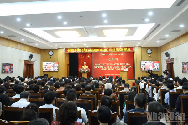 Quang cảnh hội nghị. (Ảnh: HIỀN HÒA)