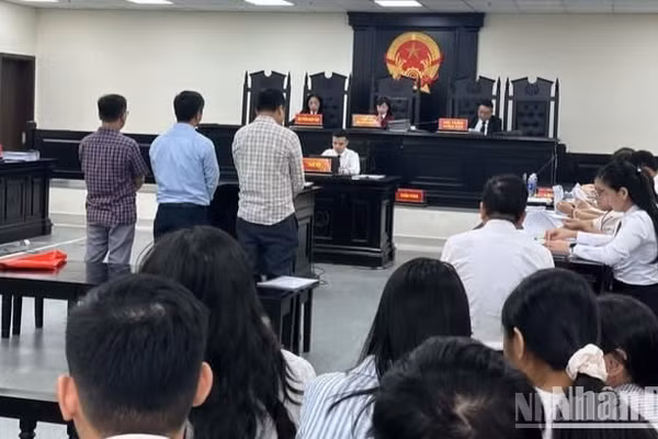 Quang cảnh phiên tòa. (Ảnh: HN)