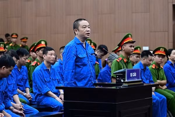 Bị cáo Trần Văn Trường, cựu Viện trưởng Viện Pháp y tâm thần Trung ương. (Ảnh: VP)