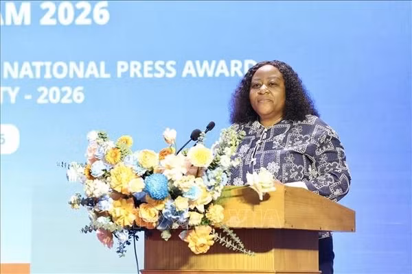 Bà Caroline Nyamayemombe, Trưởng đại diện UN Women Việt Nam