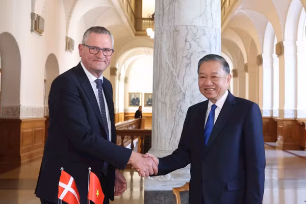 Tổng Bí thư, Chủ tịch nước Tô Lâm hội kiến Chủ tịch Quốc hội Đan Mạch Henrik Frandsen. Ảnh: Thống Nhất