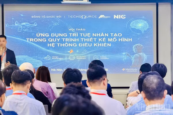Hội thảo là cơ hội để các kỹ sư, chuyên gia và doanh nghiệp tại Việt Nam tiếp cận những xu hướng mới trong Agentic AI, Model-Based Design và phát triển hệ thống điều khiển, đồng thời trao đổi trực tiếp với các chuyên gia về khả năng ứng dụng những công nghệ này vào các bài toán kỹ thuật thực tế. (Ảnh: HNV)