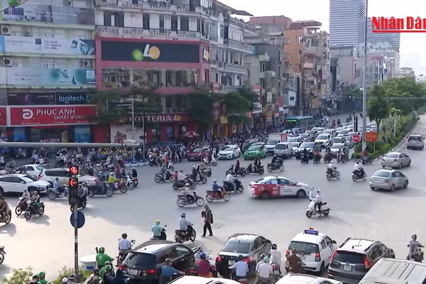 [Video] Gần 5.000 camera AI hỗ trợ giám sát, điều hành giao thông Hà Nội