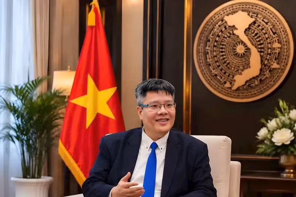 TS Trần Hải Linh.