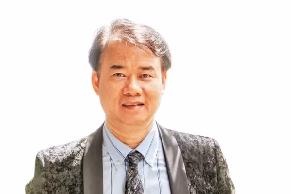Nhạc sĩ Trần Mạnh Hùng. Ảnh: NVCC